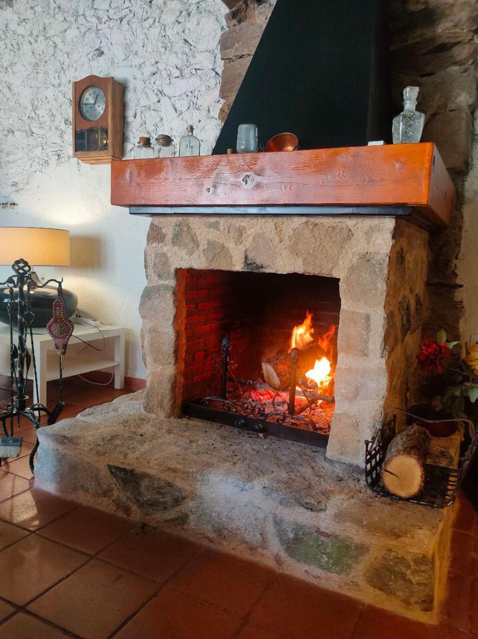 Casa Rural El Horno De La Aldegueela Torrecaballeros Luaran gambar
